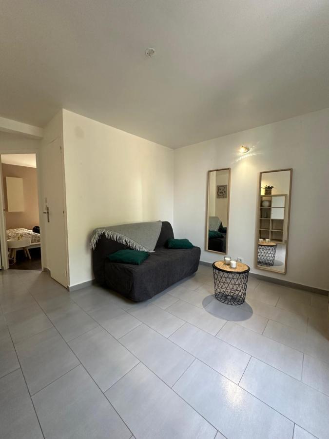 Superbe Appartement Cosy Jardin Corbeil-Essonnes Bagian luar foto